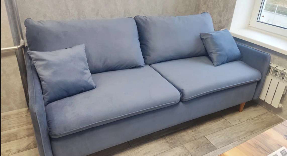 Компактный прямой диван 