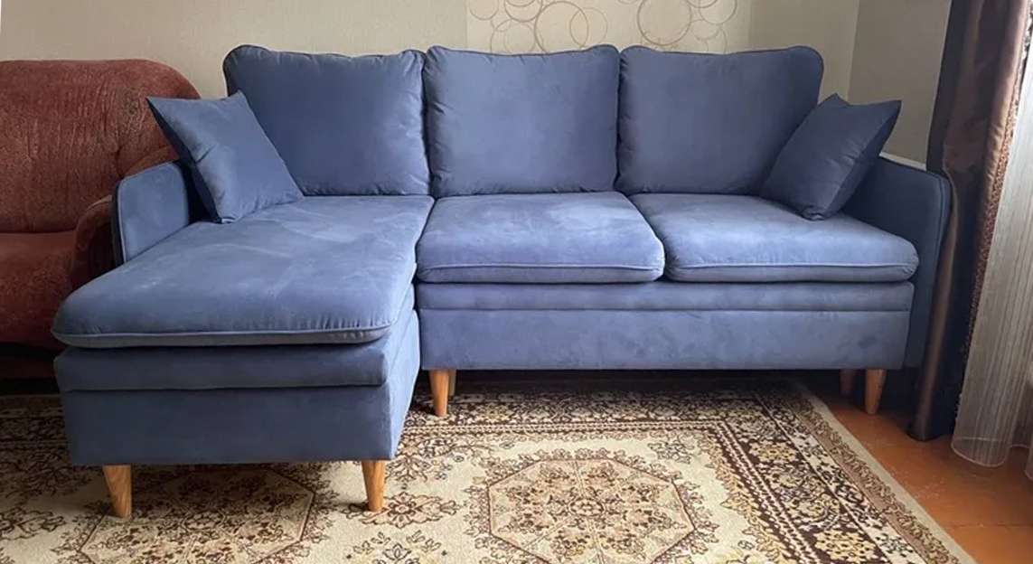 Угловой диван и кресло 